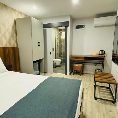 Le Port Karakoey * Istanbul