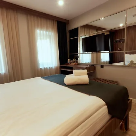 Le Port Karakoey * 伊斯坦布尔